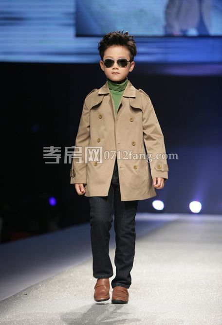 2019060611304282218pesjfj.jpg 模特.jpg