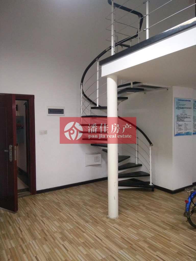 【潘佳房產(chǎn)推薦】滿二！翡翠名都107㎡3室2廳內(nèi)空5.8米上下兩層 已裝修只要62萬