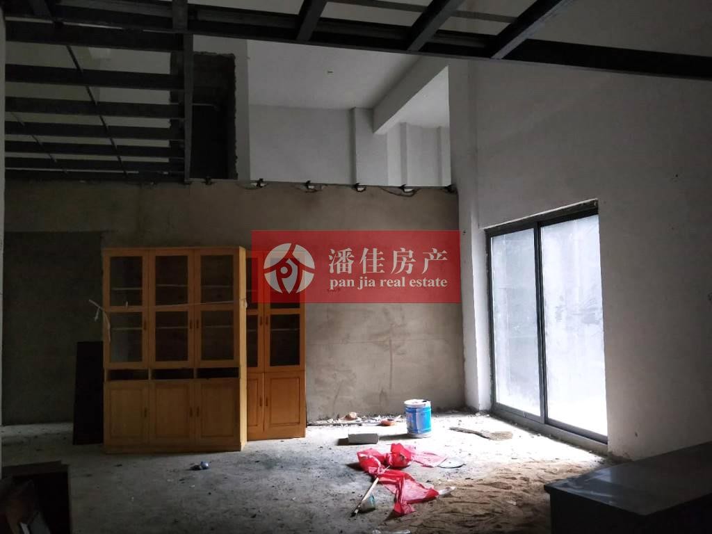 【潘佳房產推薦】翡翠名都137.7㎡內空5.8米上下兩層 只要90萬