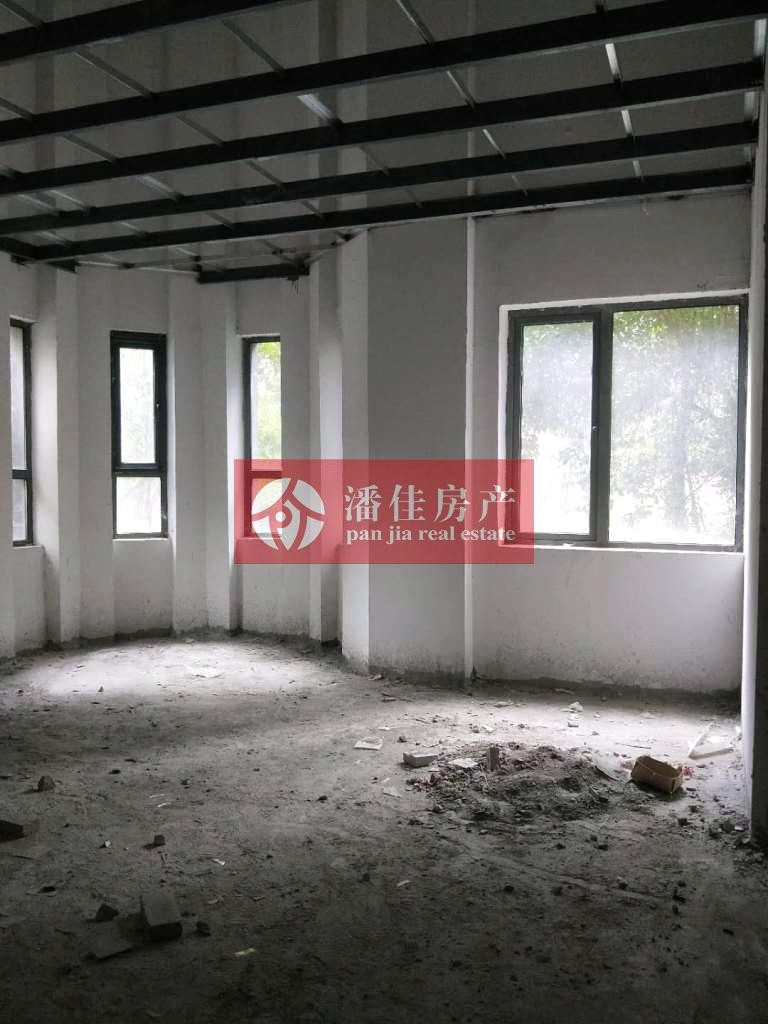 【潘佳房產推薦】翡翠名都137.7㎡內空5.8米上下兩層 只要90萬