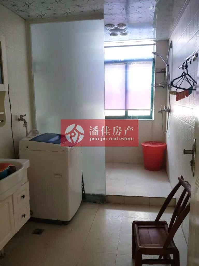 【潘佳房產(chǎn)推薦】過戶只交契稅！全洲國際商城北區(qū)11樓132㎡精裝拎包入住只要81萬