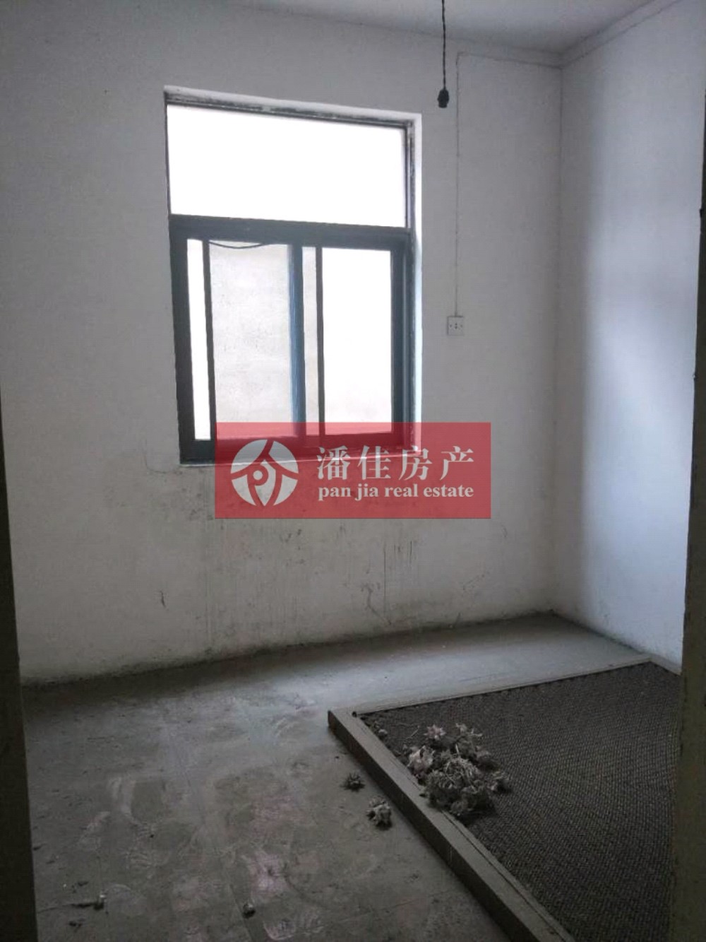 【潘佳房產(chǎn)推薦】【理絲小區(qū)98.21平米5/6樓三個大房南北通透】