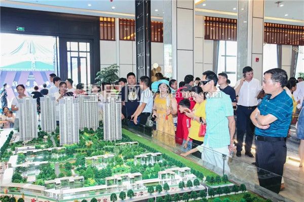 2019070618161679813htb8q7.jpg 4.jpg