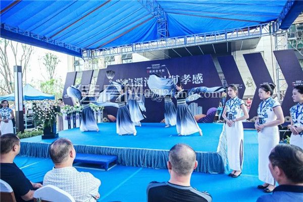 2019070618162676207qria1n.jpg 5.jpg