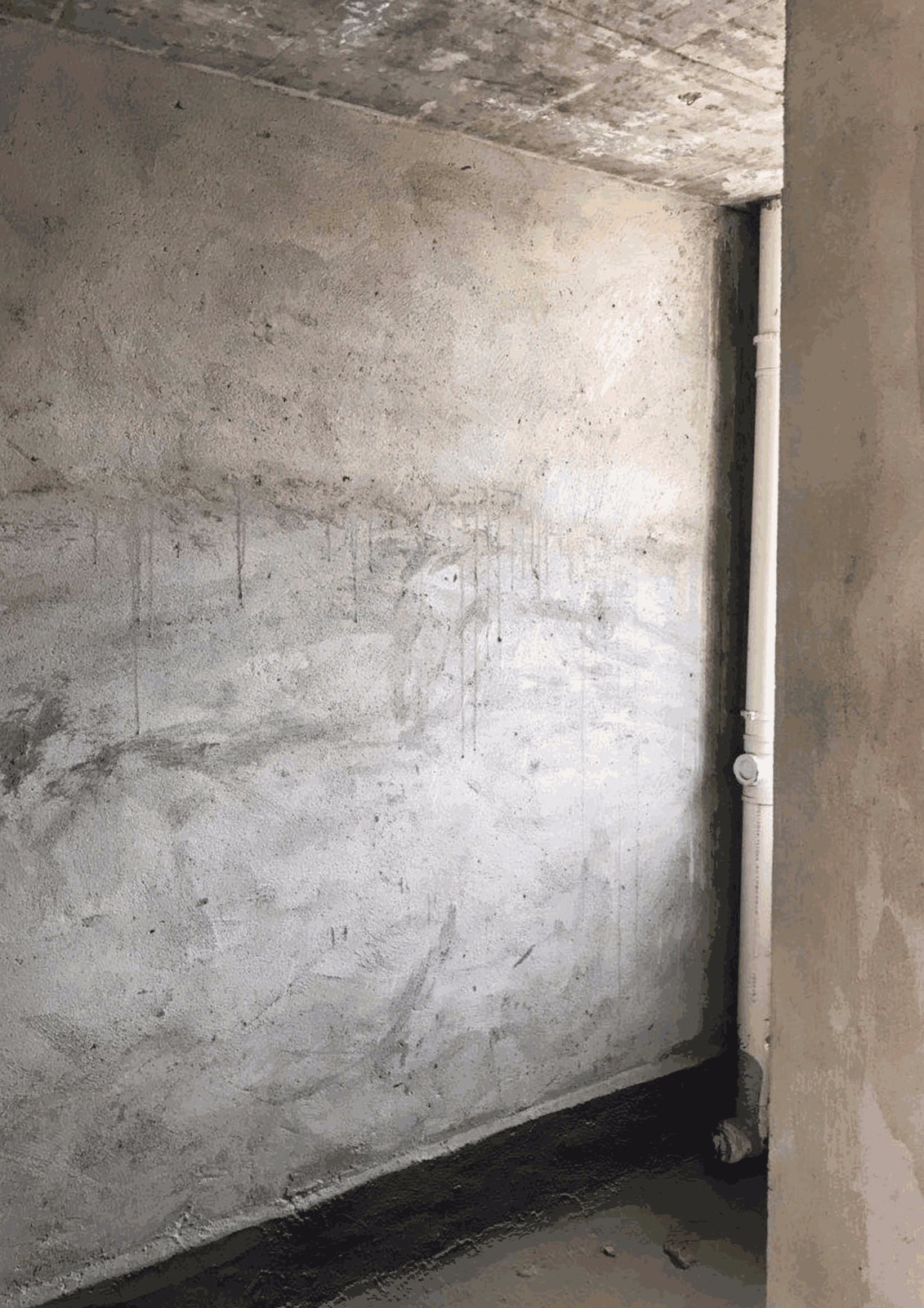 坐落，富萊美家居建材城，臨街，出門就是商場