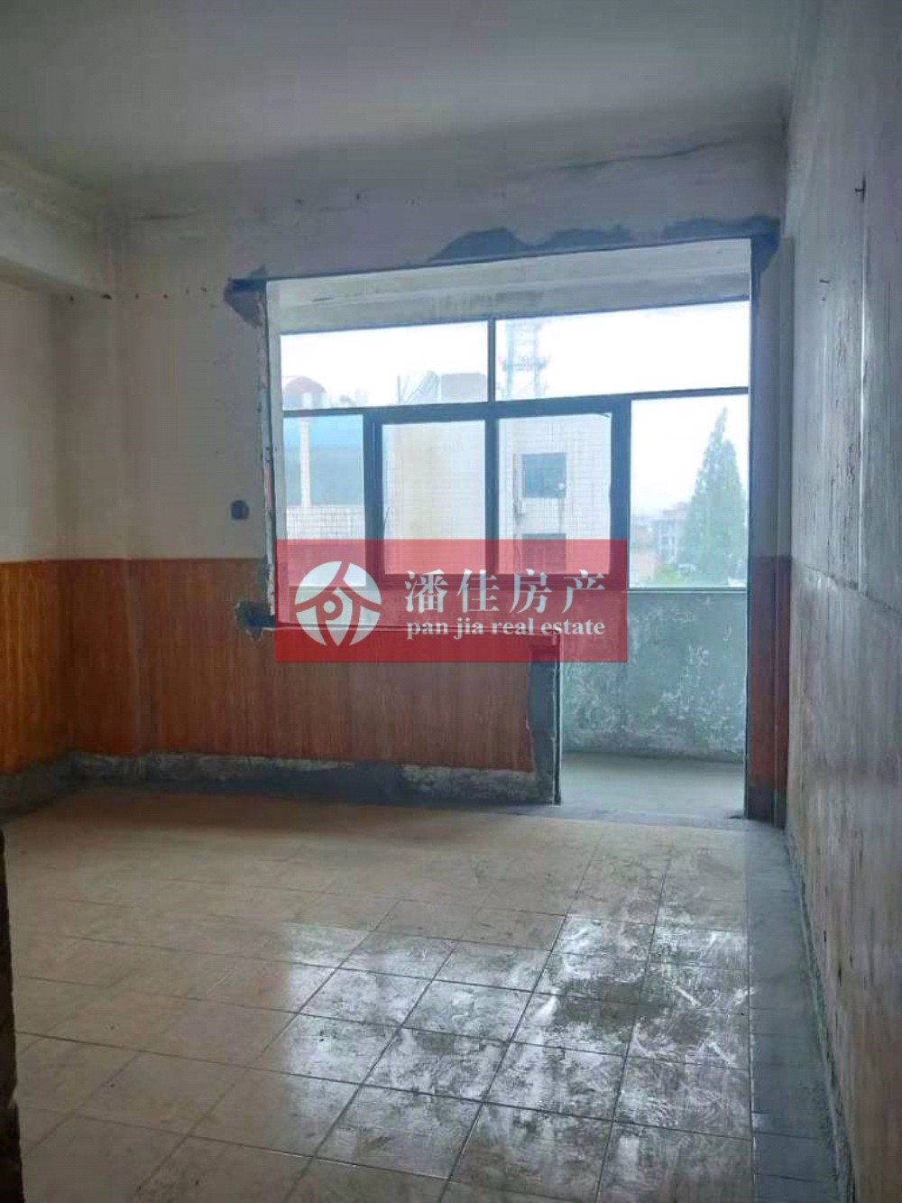 【潘佳房產(chǎn)推薦】【宇濟城中城2/6層131平米簡裝南北通透有院子方便停車60萬】