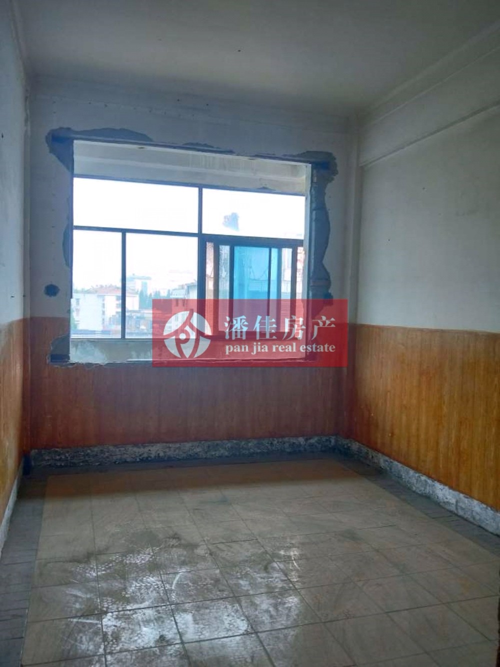 【潘佳房產(chǎn)推薦】【宇濟城中城2/6層131平米簡裝南北通透有院子方便停車60萬】