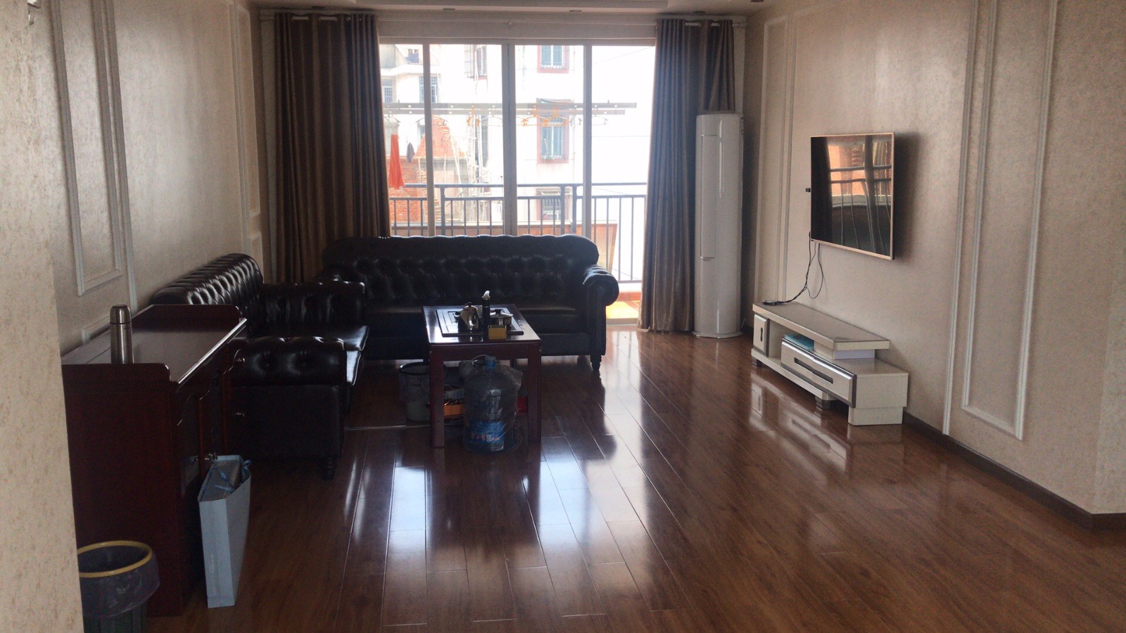 富萊美家具建材城住宅城市綜合體，緊鄰中學(xué)一中