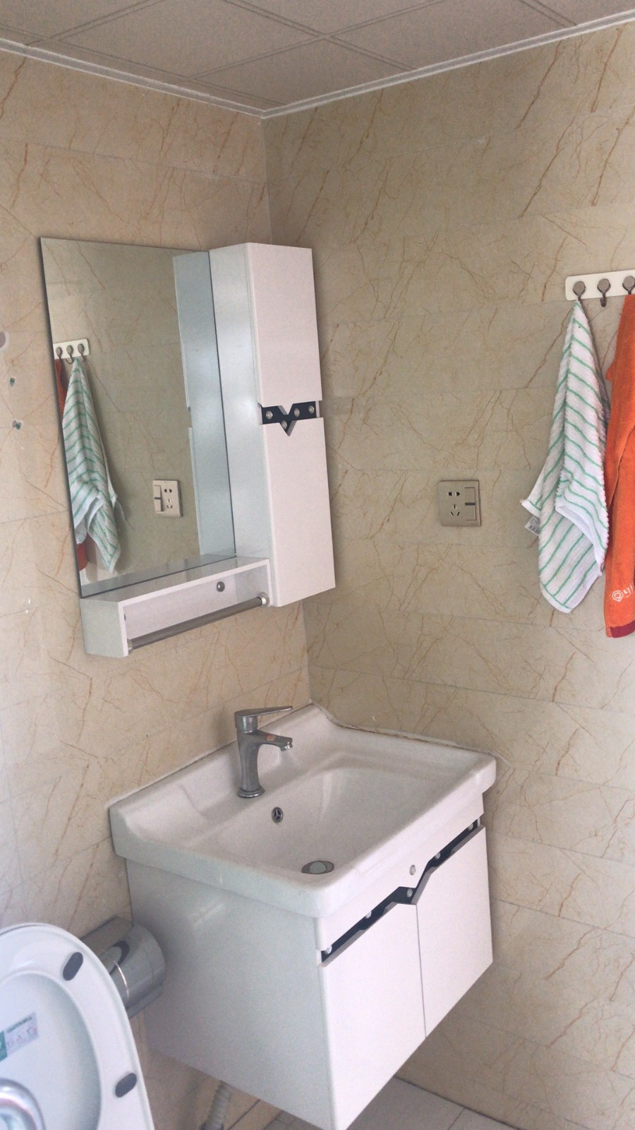 富萊美家具建材城住宅城市綜合體，緊鄰中學(xué)一中