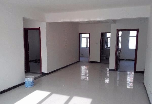 富萊美家具建材城住宅城市綜合體，緊鄰中學(xué)一中