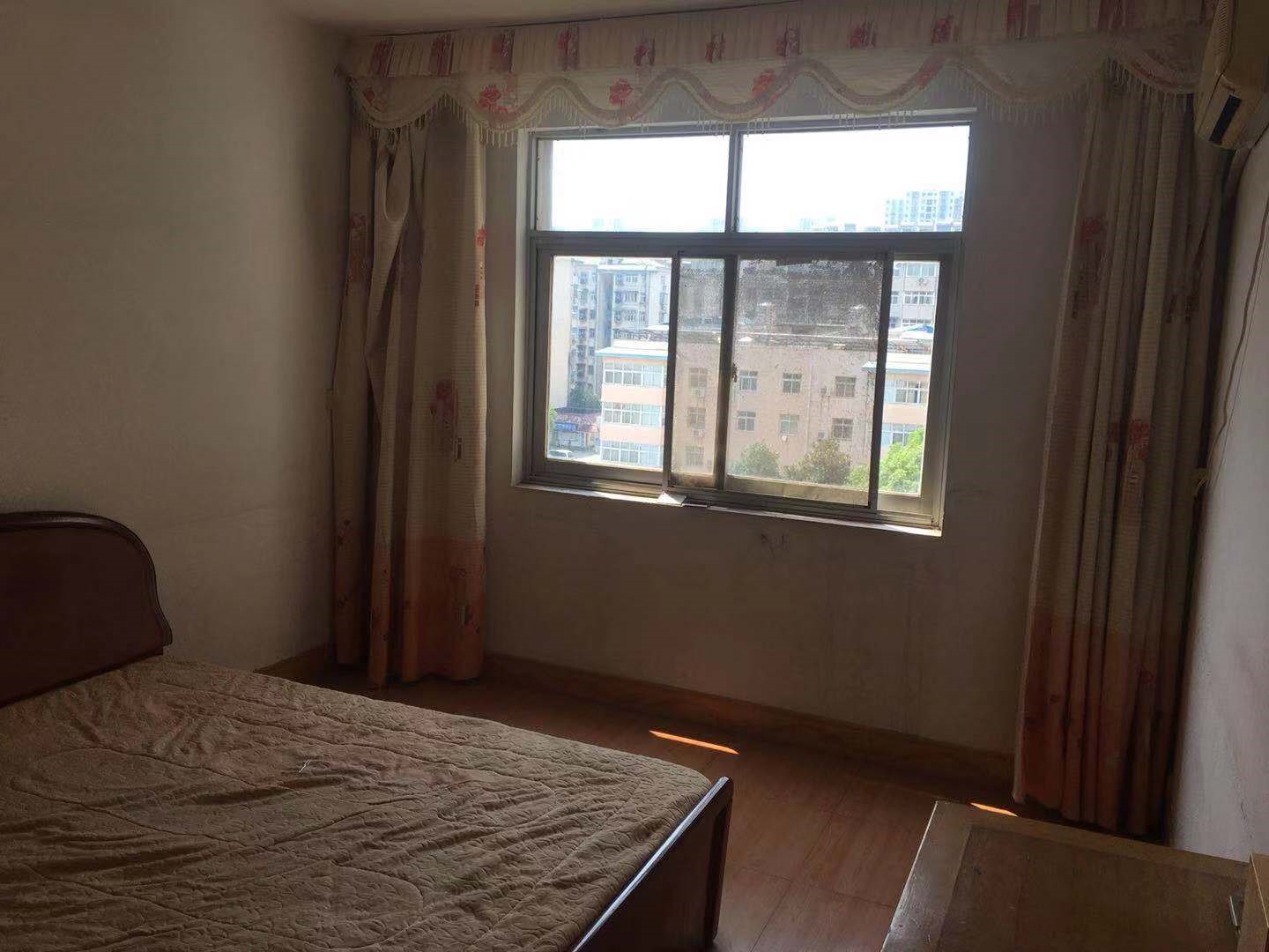整租東苑小區(qū)，適合丹陽陪讀，南北通透，