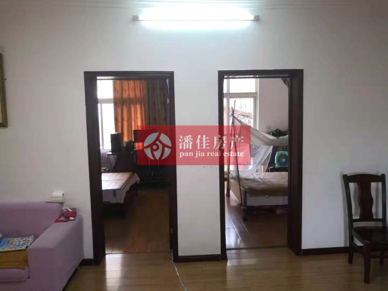 【潘佳房產(chǎn)推薦】【理絲小區(qū)4樓96.64平精裝南北通透光線很好40萬】