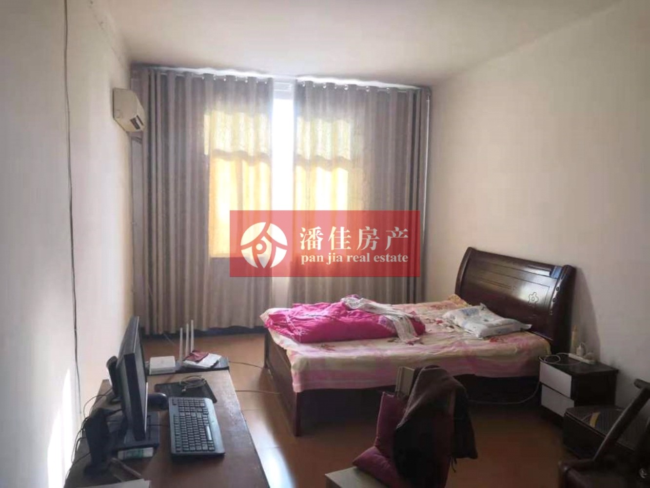 【潘佳房產(chǎn)推薦】【滿二翡翠名都1期137平米中層精裝保持很新帶地暖110萬】