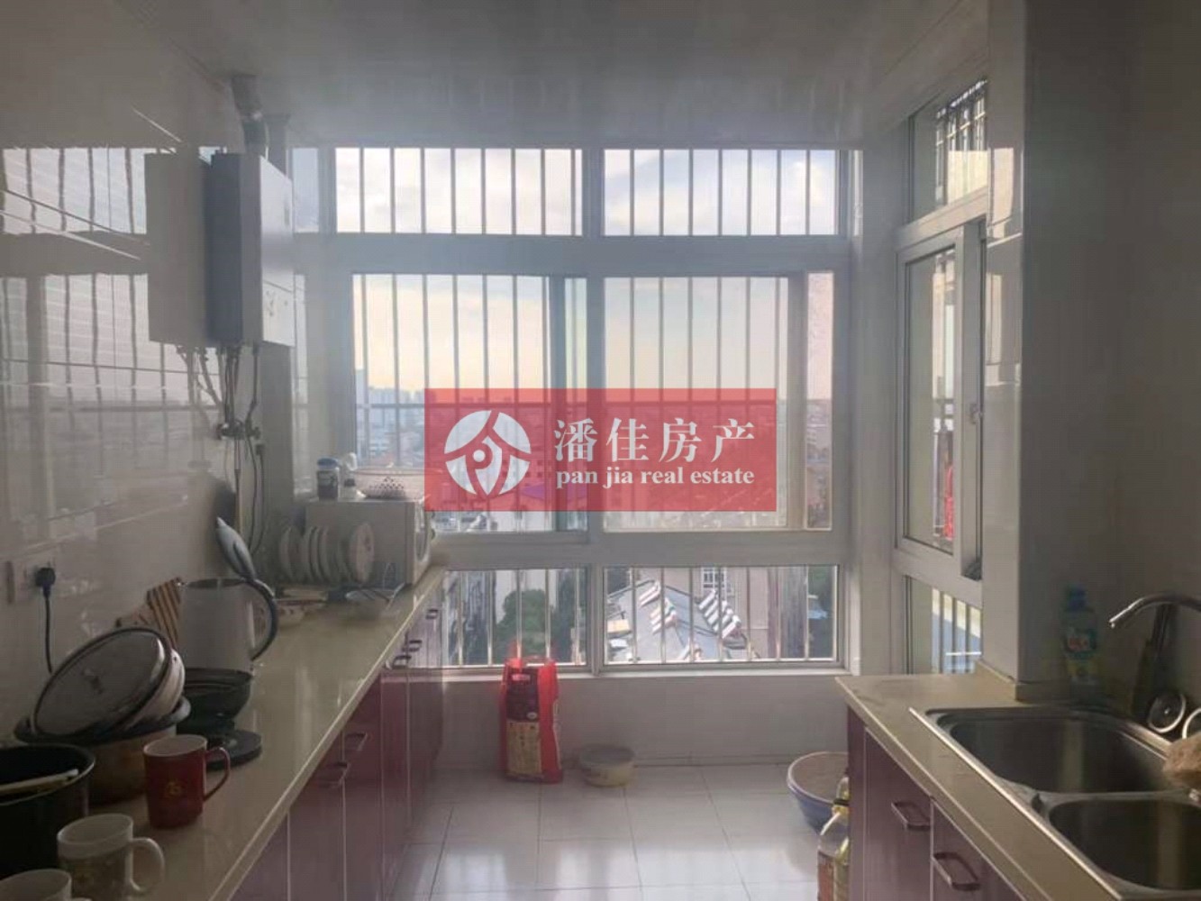 【潘佳房產(chǎn)推薦】【百佳豪庭小高層大戶型134平米高層南北通透精裝98萬】