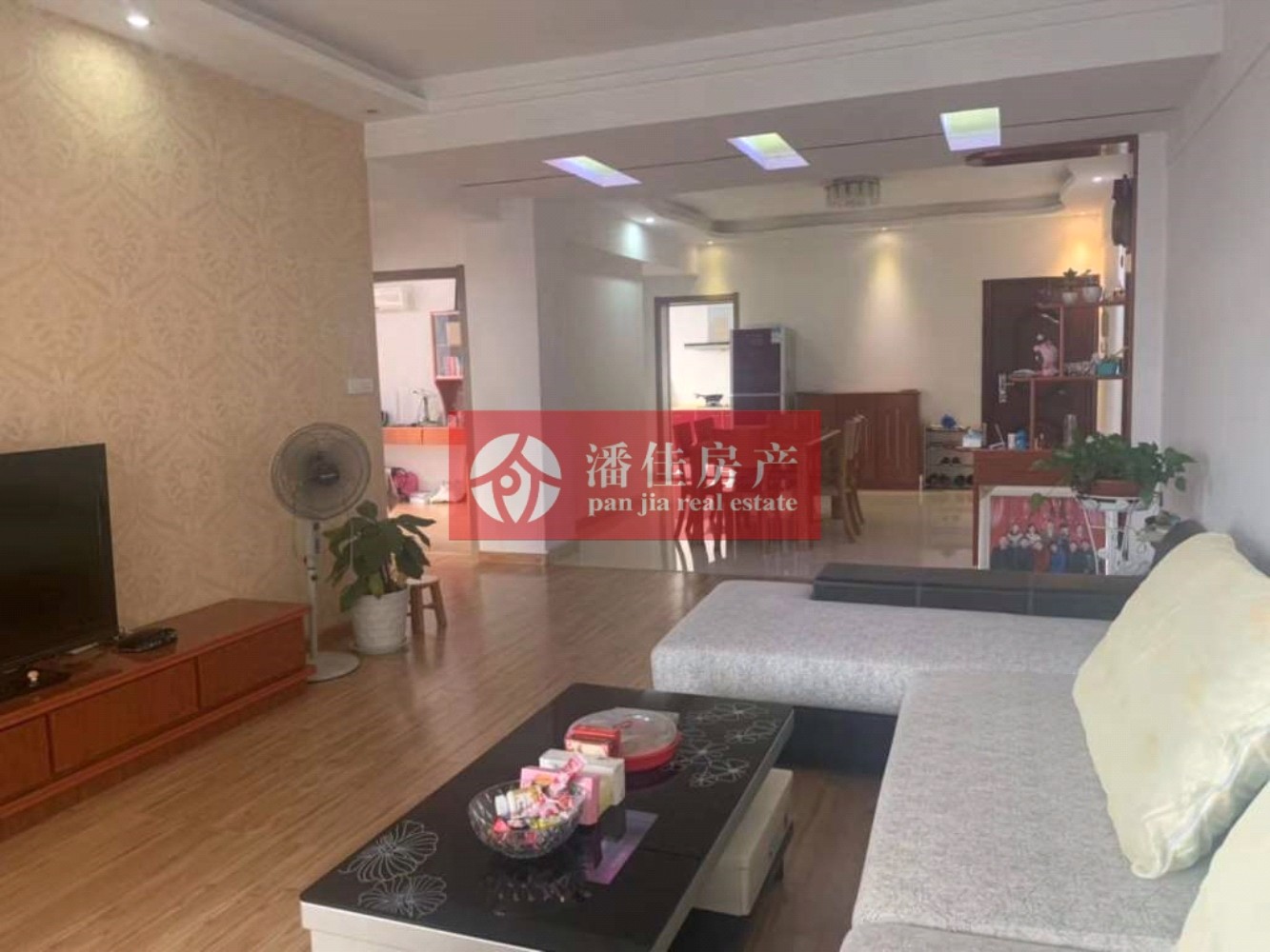 【潘佳房產(chǎn)推薦】【百佳豪庭小高層大戶型134平米高層南北通透精裝98萬】