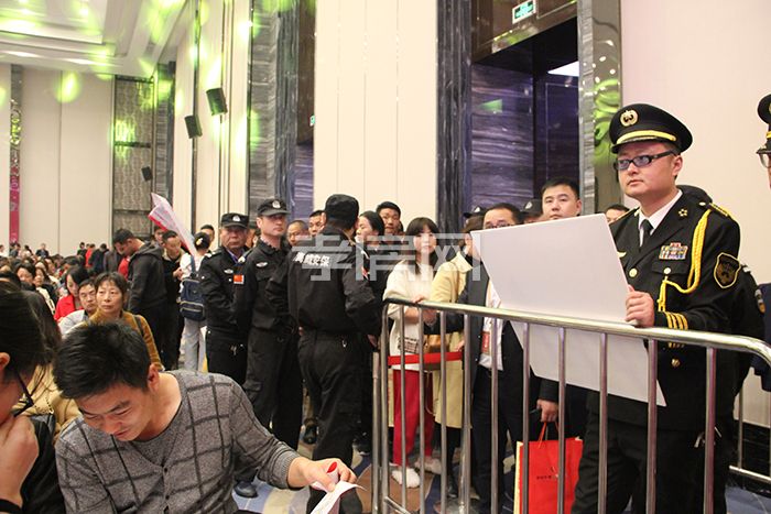 新合作城站路商業(yè)街