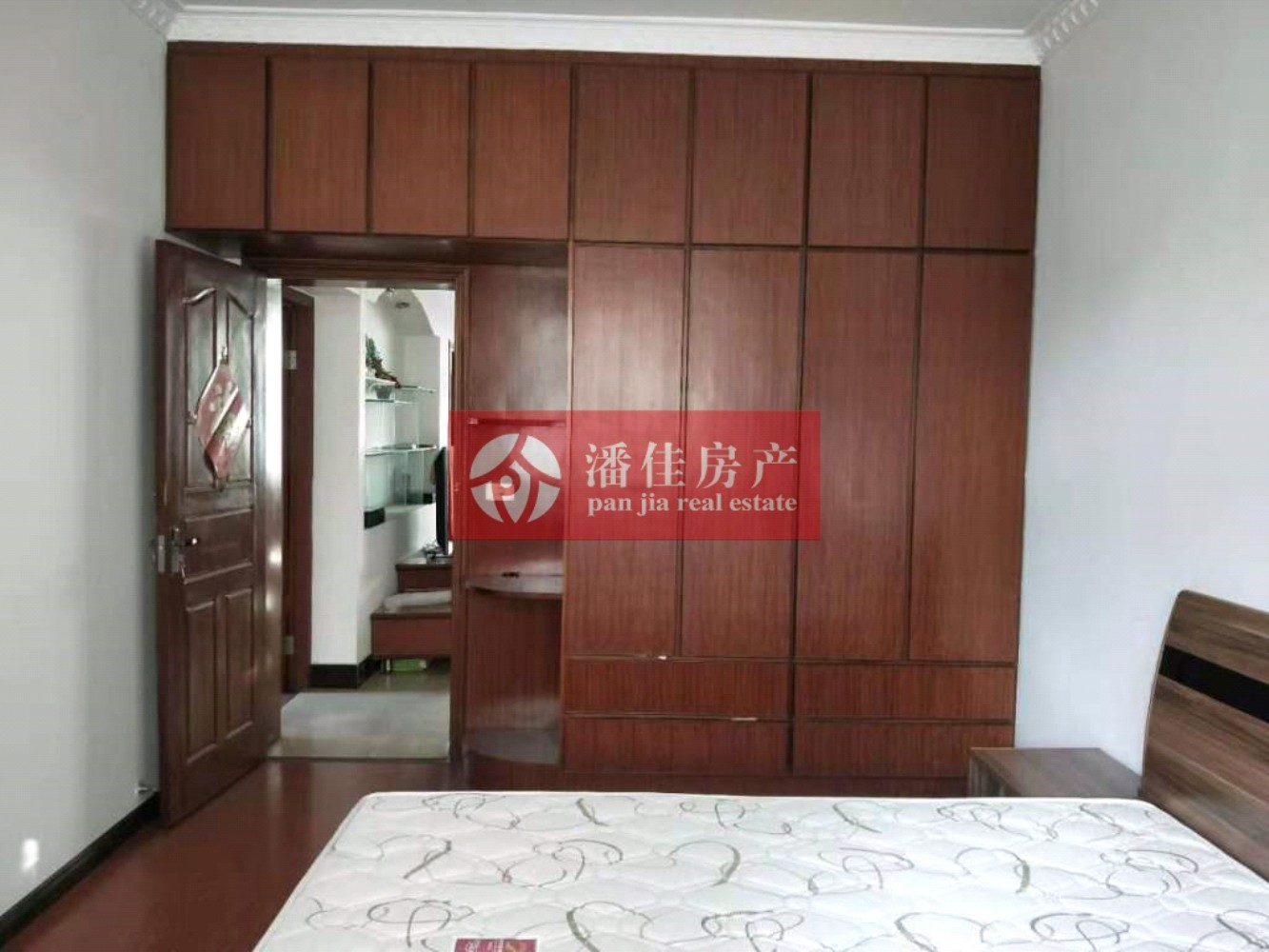 【潘佳房產(chǎn)推薦】【隆中鑫城南北通透 大陽臺129.5平精裝帶家電50萬】