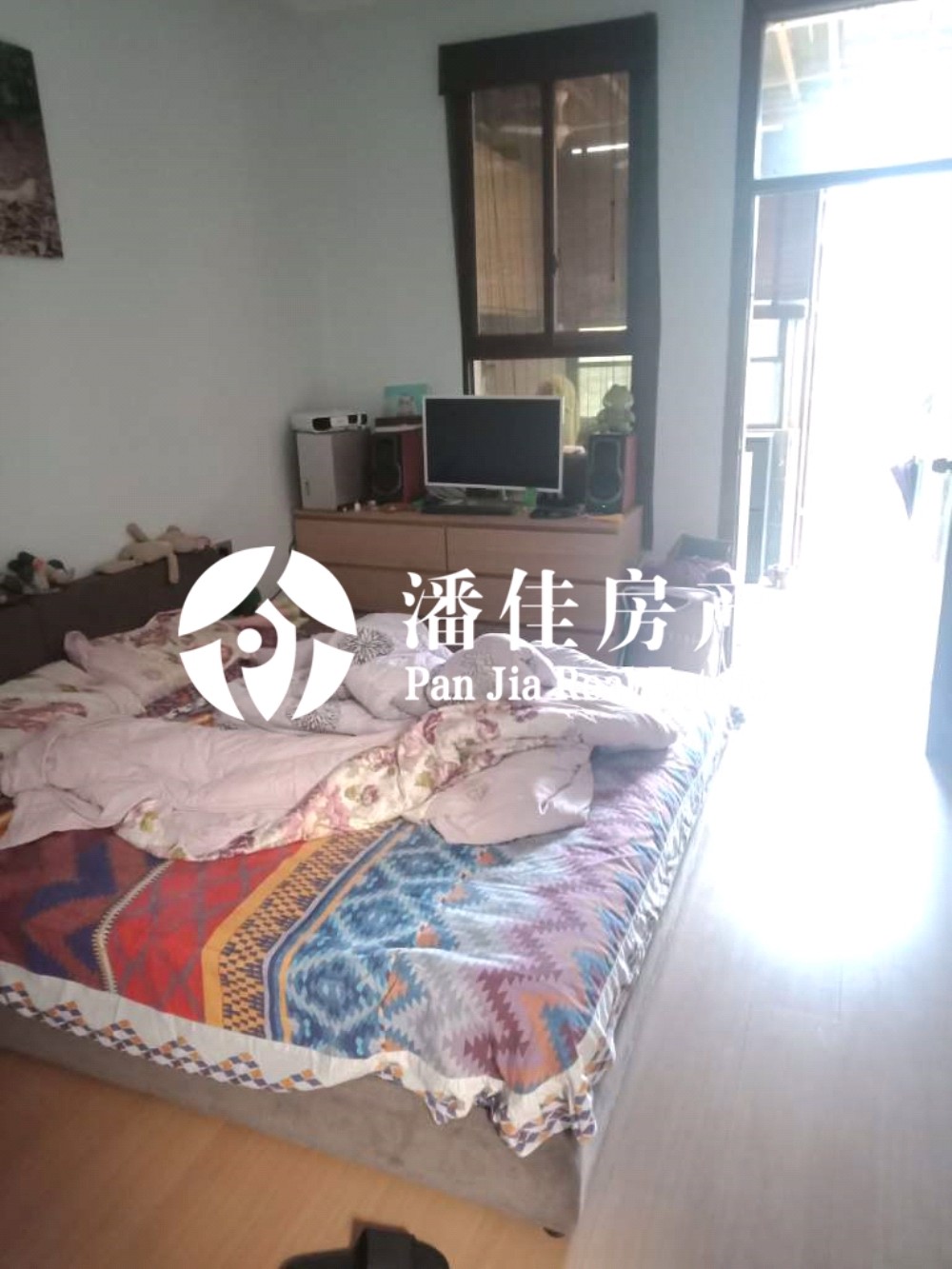 【潘佳房產(chǎn)推薦】【文昌實(shí)驗(yàn)雙 市委大院70.62平米送百米露臺(tái)送洗衣房4樓81萬】