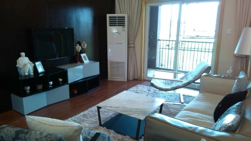 東站旁灣流匯亞瀾灣108㎡毛坯房出售