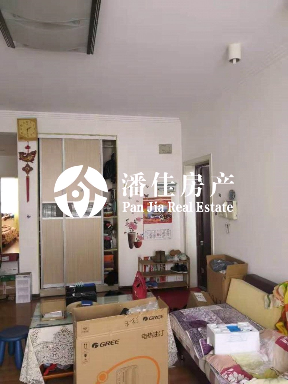 【潘佳房產(chǎn)推薦】【滿二泰陽(yáng)城二期130平米3室2廳2衛(wèi)精裝南北通透70萬(wàn)】