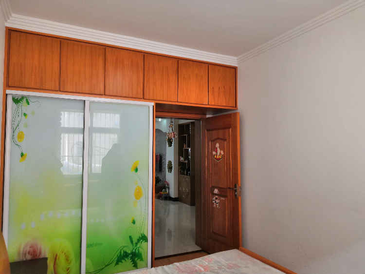 急售47萬遠大商住133.7平精裝修拎包入住