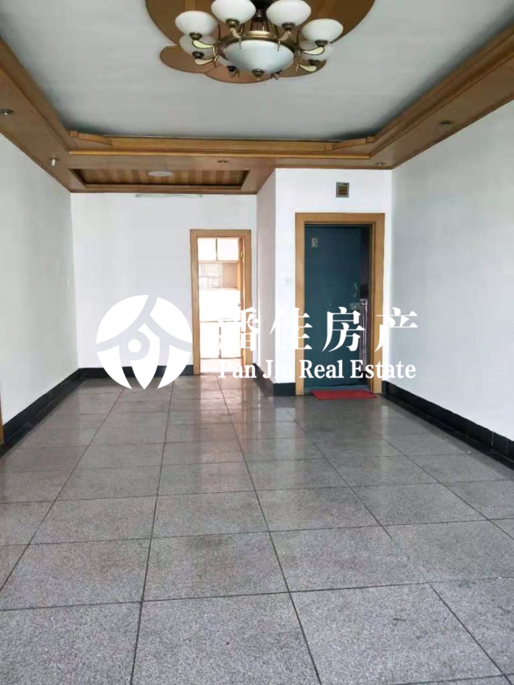 【潘佳房產(chǎn)推薦】【交通中路中段虹苑小區(qū) 118平米 3房光線很好 4/6層 42萬】