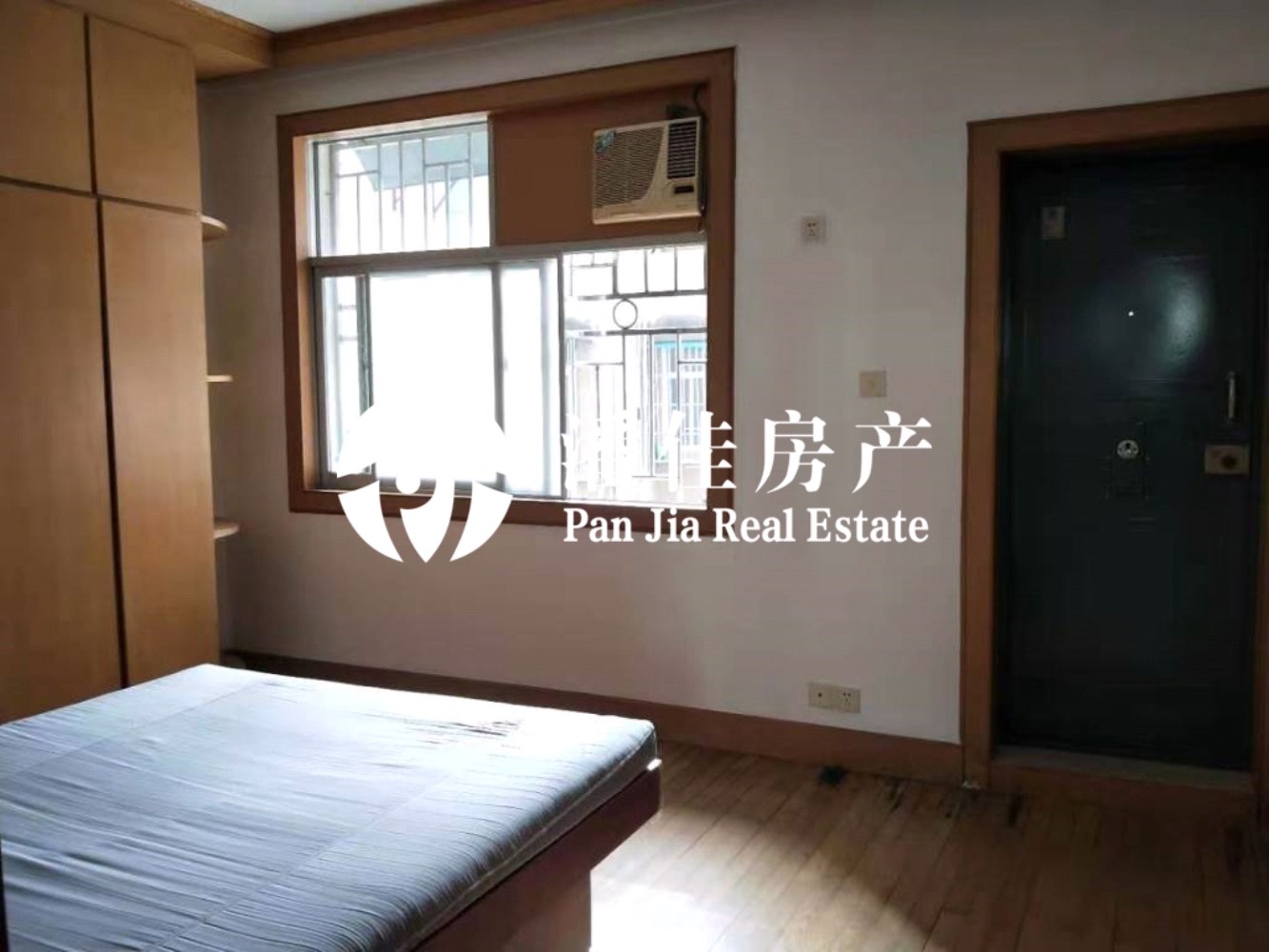 【潘佳房產(chǎn)推薦】【交通中路中段虹苑小區(qū)118平米3房光線很好4/6層42萬】