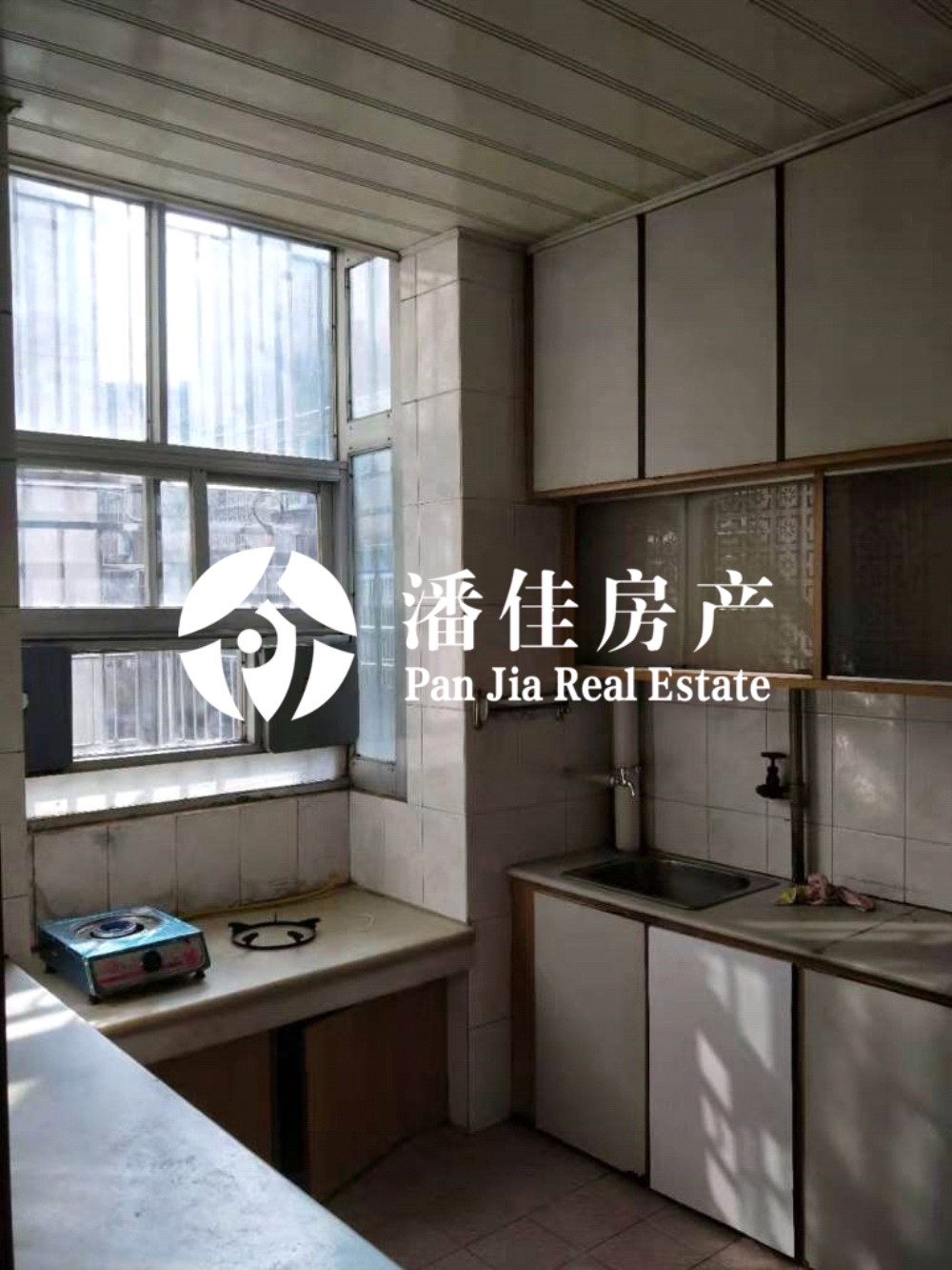 【潘佳房產(chǎn)推薦】【交通中路中段虹苑小區(qū)118平米3房光線很好4/6層42萬】