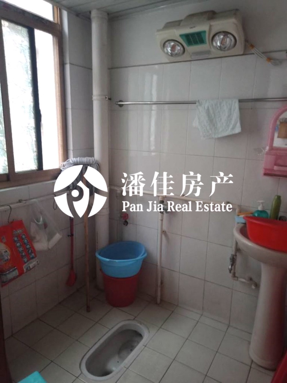 【潘佳房產(chǎn)推薦】【建設(shè)路孝柴小區(qū)78.38平米3樓步梯房適合養(yǎng)老住家36萬】