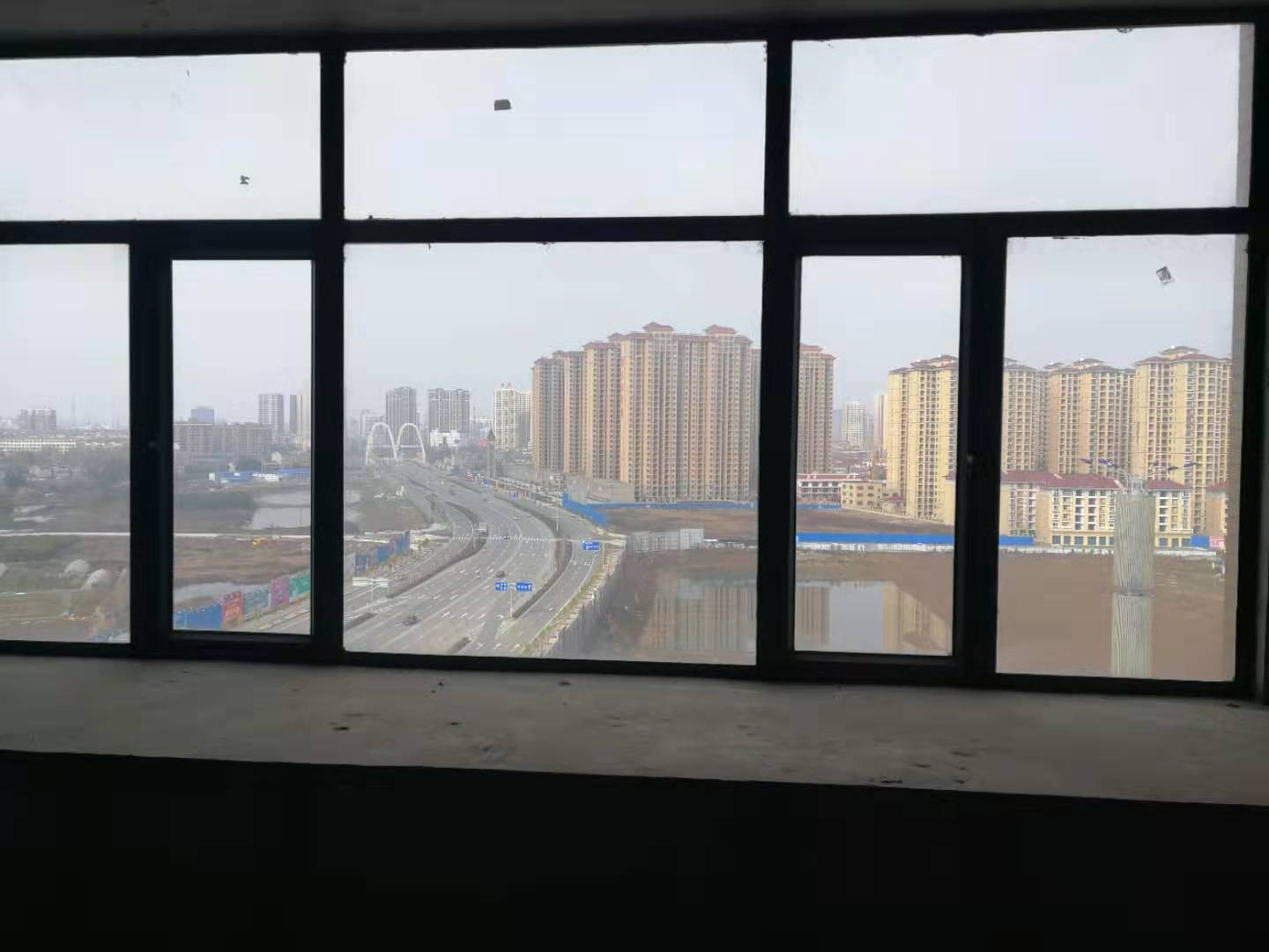 南方國(guó)際居然之家公寓低價(jià)出售