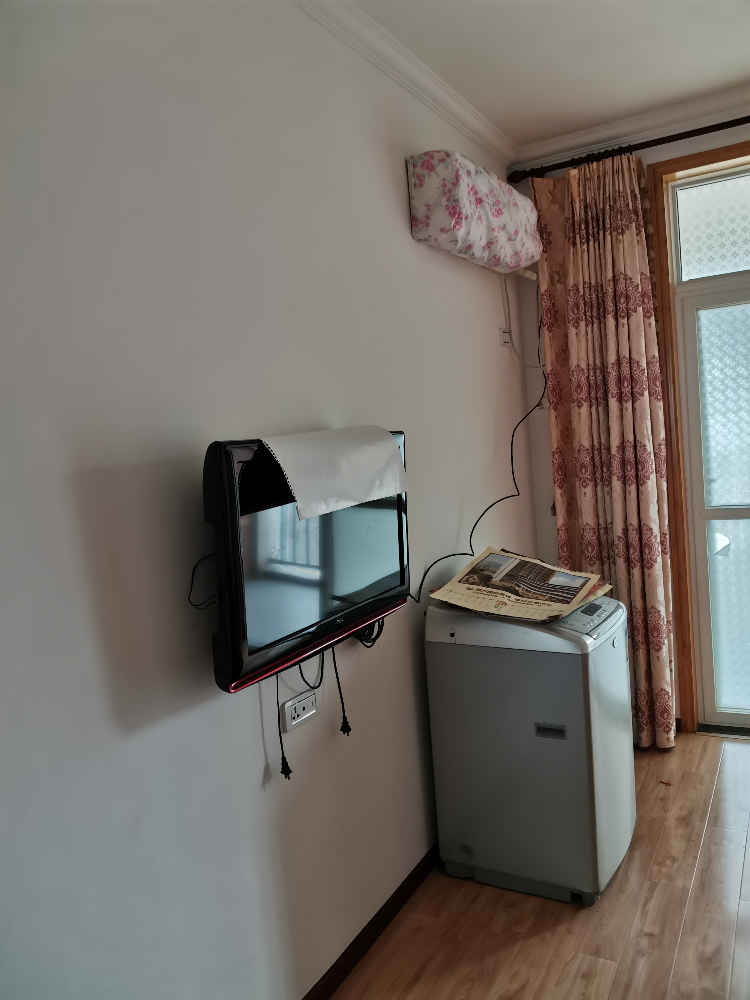 三室两厅精装修房出租