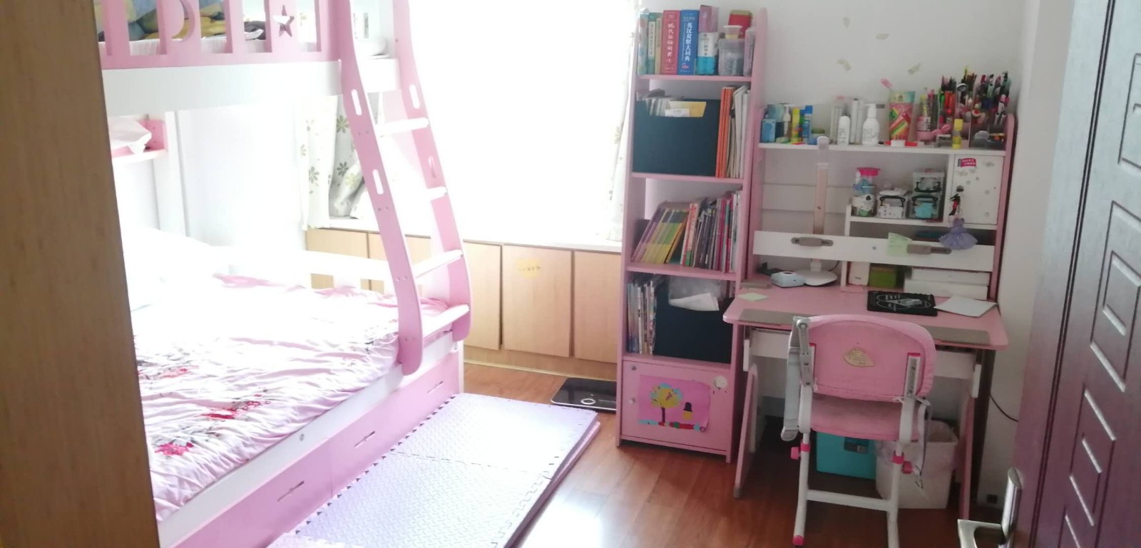 百佳豪庭好采光好樓層電梯房