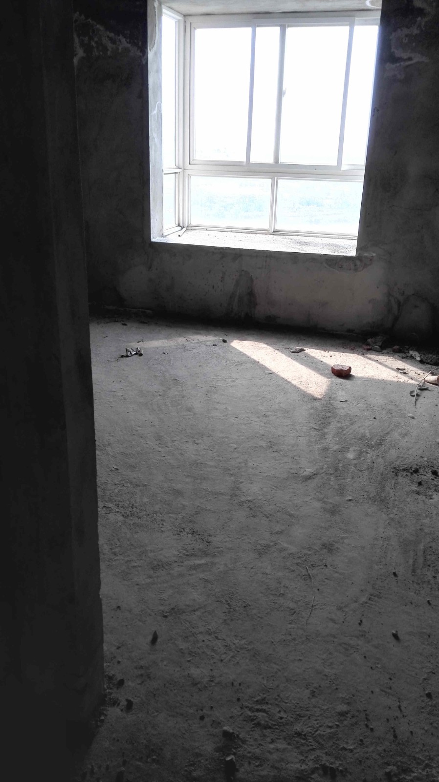 遠(yuǎn)大商住樓 房兩證齊全滿5