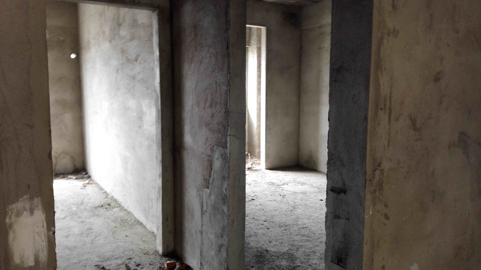 遠(yuǎn)大商住樓 房兩證齊全滿5