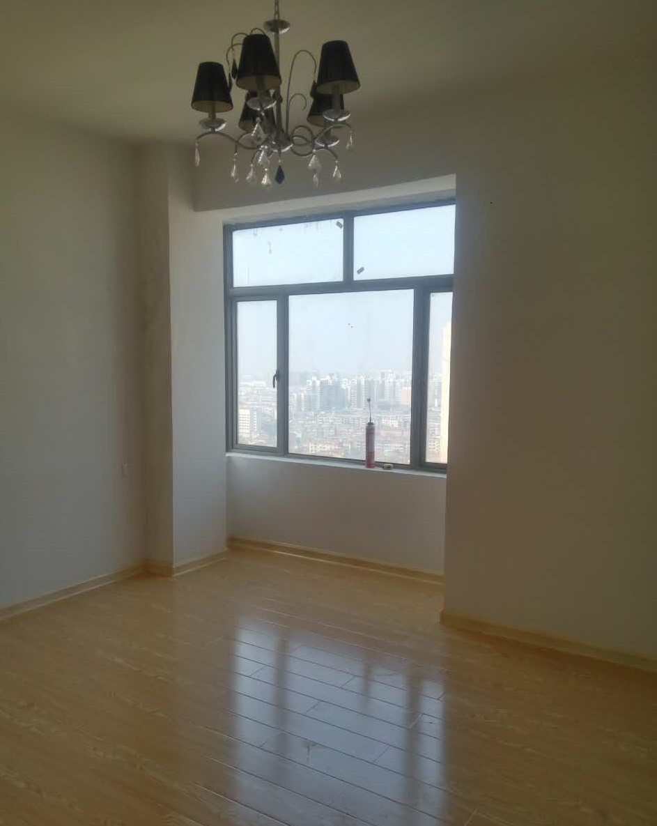 保丽广场88平米两房房东直租