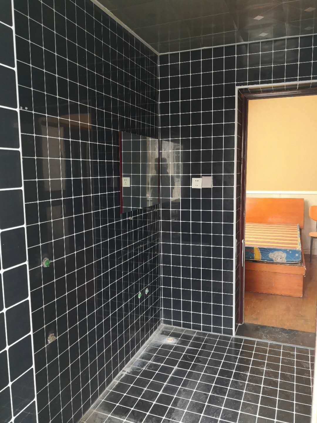 交通東路門面房低價(jià)出租無轉(zhuǎn)讓費(fèi)