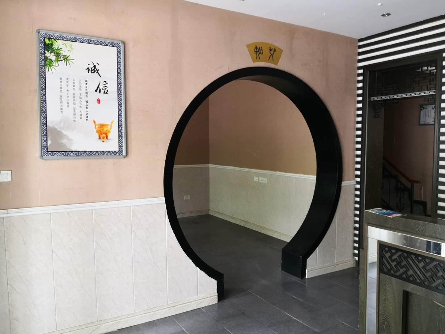 交通東路門面房低價(jià)出租無轉(zhuǎn)讓費(fèi)