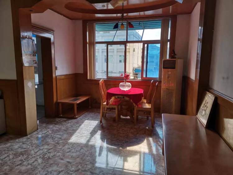 后湖西路水产局综合楼3室2厅1卫