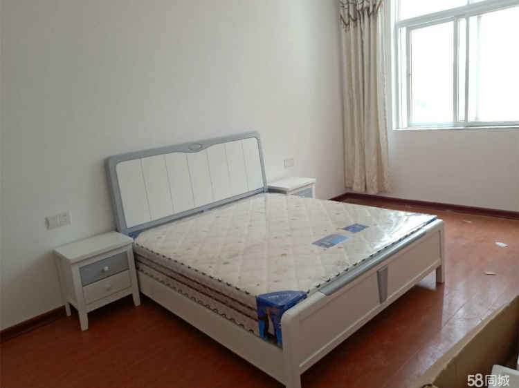 交通便利 房，南北通透，居住舒适