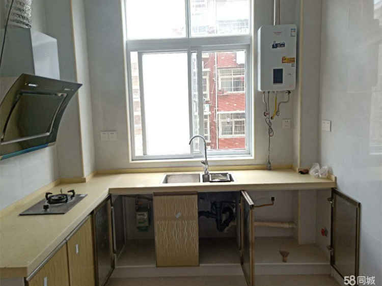 交通便利 房，南北通透，居住舒适