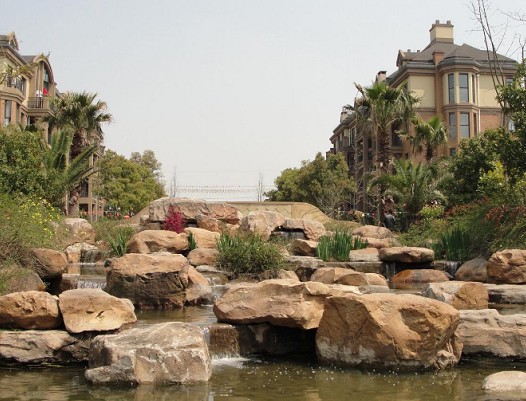 长征路鑫金狮对面天紫名苑