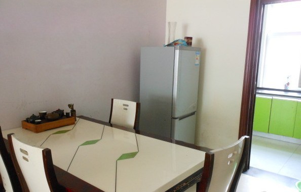 孝高旁，華隆家園小區(qū)