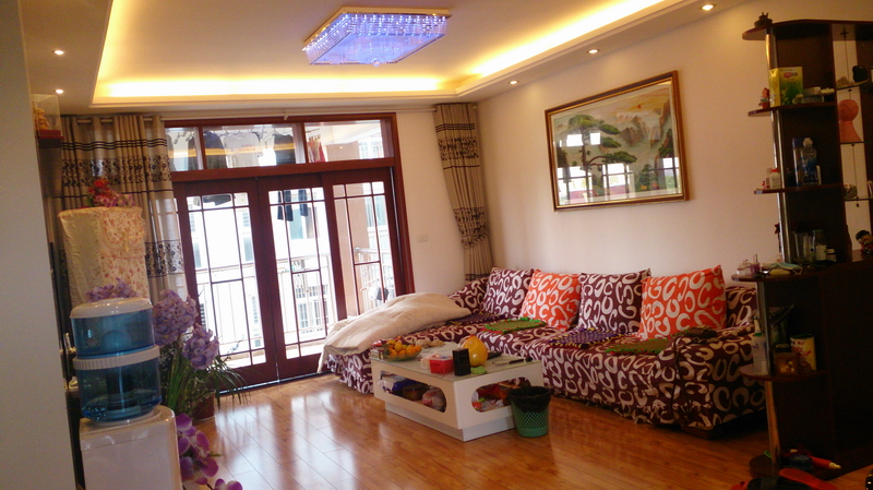 宝丽家园精装好房出售带车库