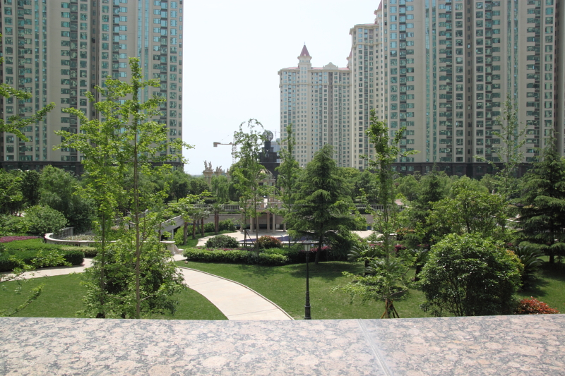  乾坤豪府超大陽(yáng)臺(tái)觀景房