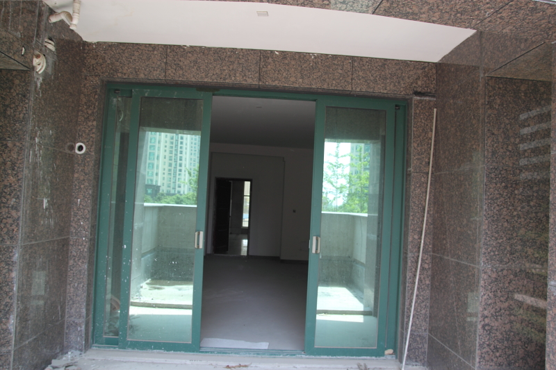  乾坤豪府超大陽(yáng)臺(tái)觀景房