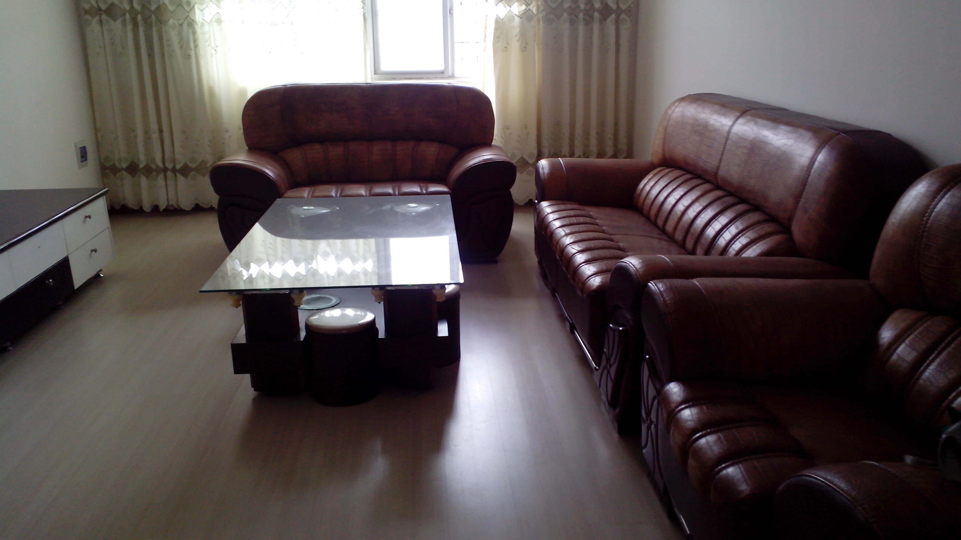 孝柴小區(qū)精裝低價(jià)出售