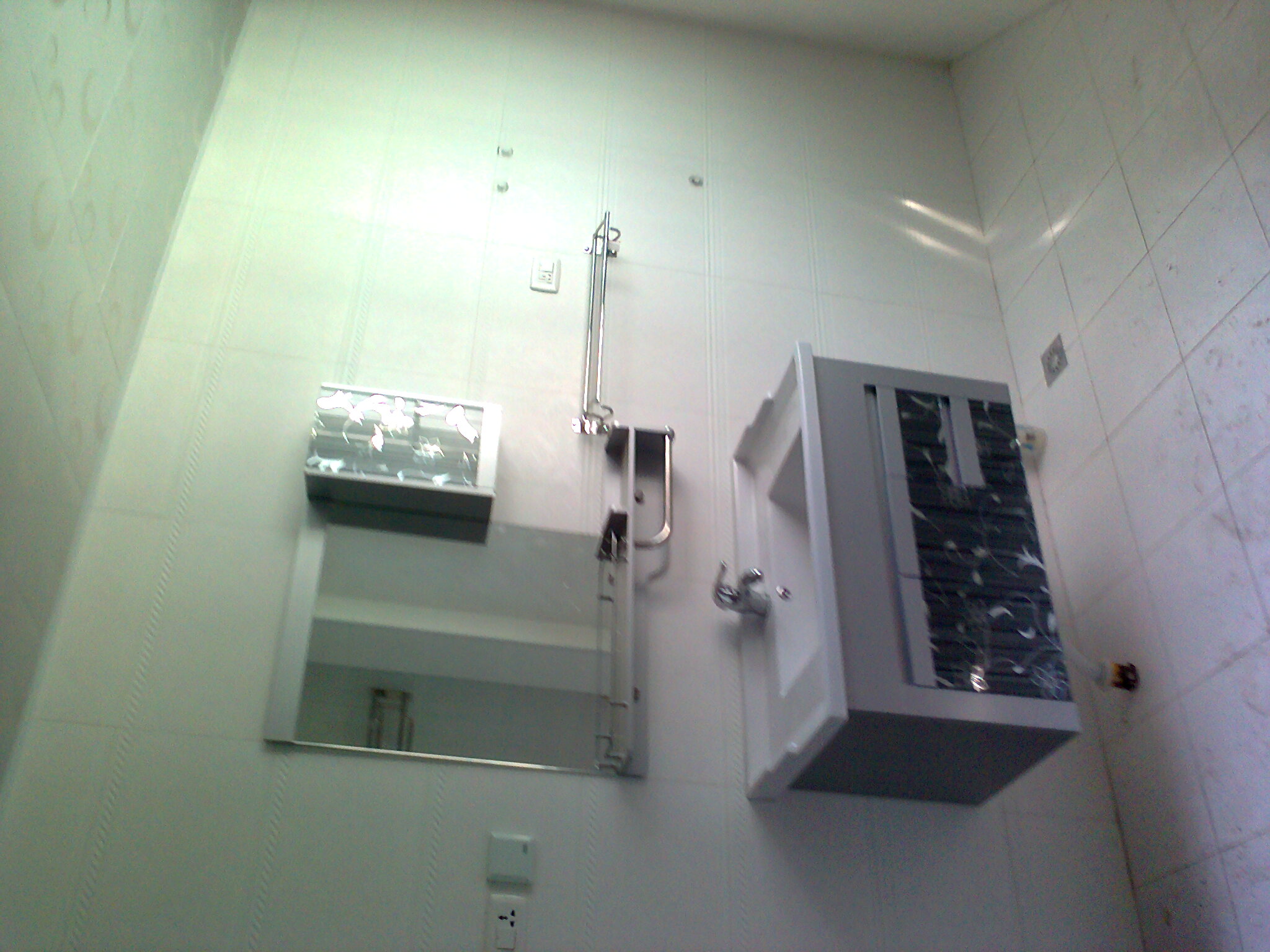 長征路北段298號(hào)法苑小區(qū)