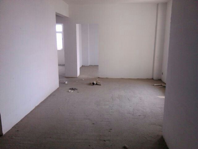 建設(shè)路中段【邵萬嘉園帶車位包合同更名無過戶費(fèi)】