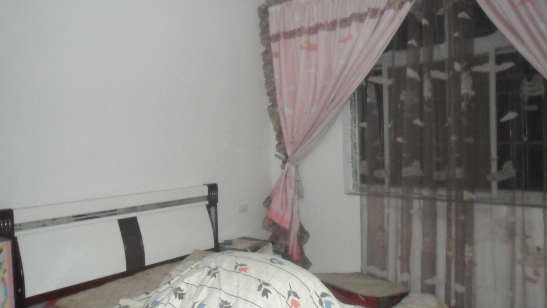 孝感東城區(qū)大會集精裝修3室2廳1衛(wèi)誠意賣