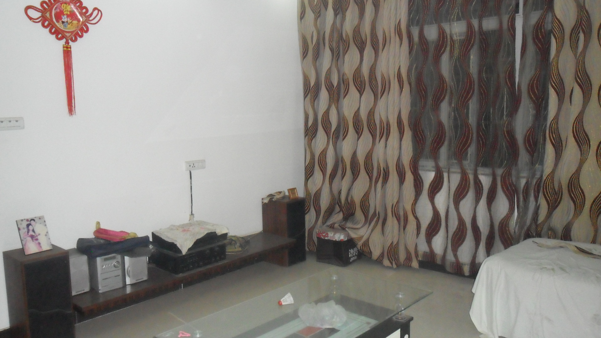 孝感東城區(qū)大會集精裝修3室2廳1衛(wèi)誠意賣